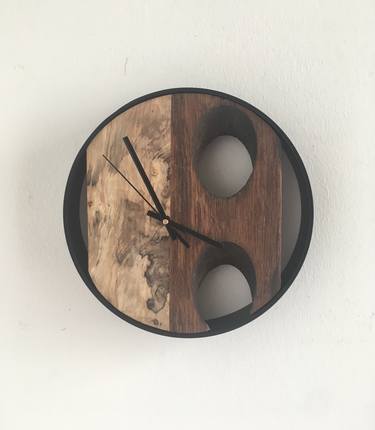 ”Pupitre” Wall clock thumb