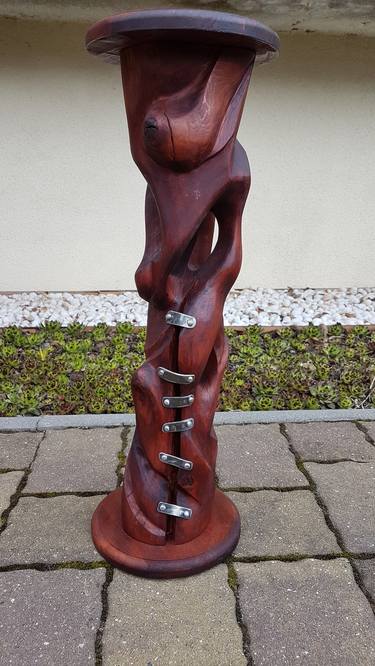 Wooden flower stand thumb