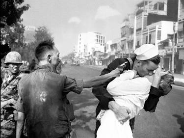 Execution of Viet Cong Kiss thumb