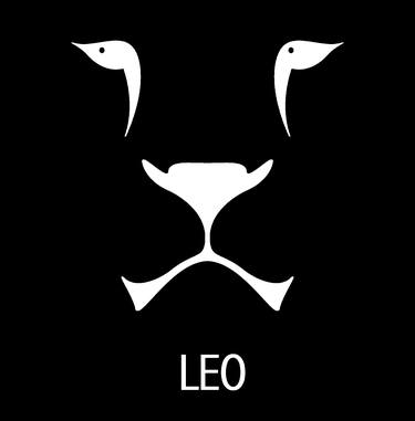 Born July August Leo Zodiac Gifts 40th Birthday T-Shirt thumb