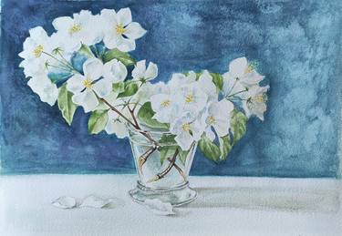 Apple tree blossom in glass vase thumb