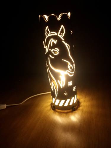 Horse lamp thumb