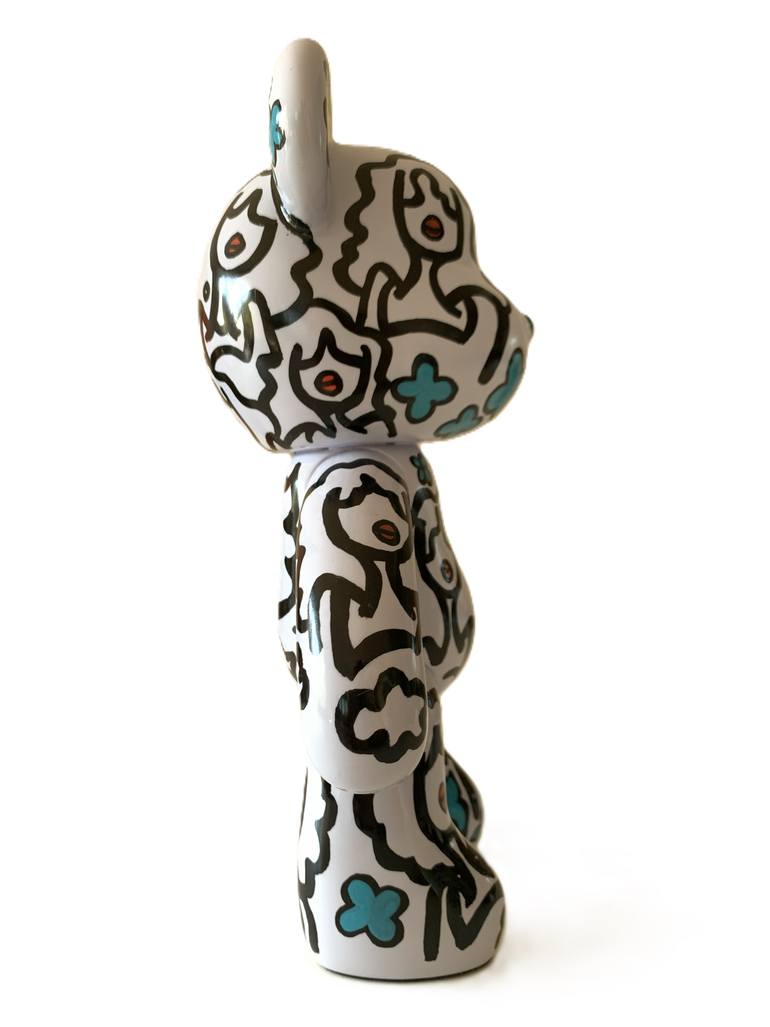 Original Contemporary Animal Sculpture by Caroline Montigneaux