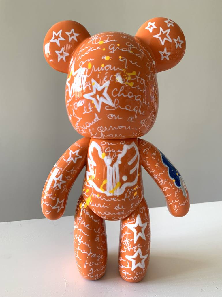 Original Contemporary Animal Sculpture by Caroline Montigneaux