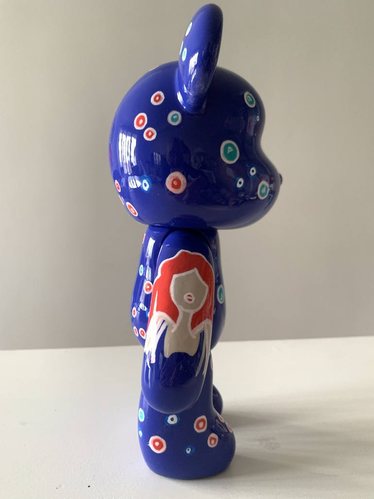 Original Contemporary Animal Sculpture by Caroline Montigneaux