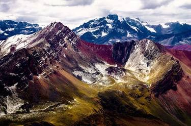 Vinicunca (Rainbow Mountain) thumb