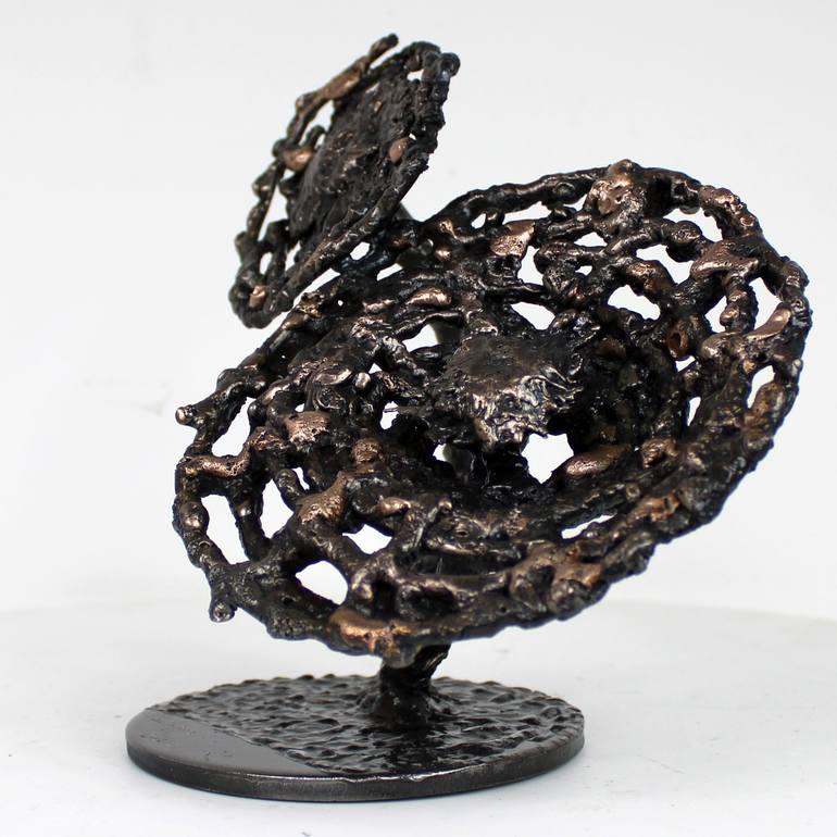 Original Contemporary Floral Sculpture by Philippe Buil
