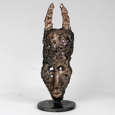 African Mask - Wednesday 43-23 thumb