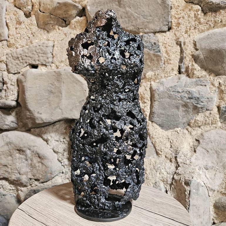 Original Contemporary Body Sculpture by Philippe Buil