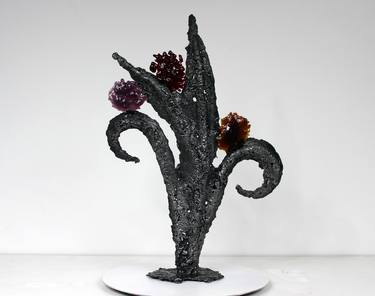 armories - steel and glass lace flower sculpture - Philippe Buil thumb