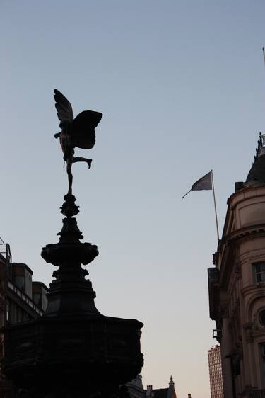 London Statue Angel Picadilly Circus - Limited Edition of 10 thumb