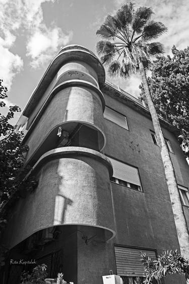 Bauhaus Building.Tel Aviv, Israel. Black And White thumb