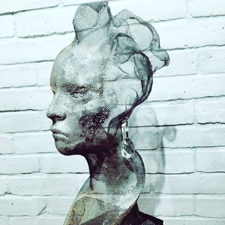 Original Women Sculpture by Babi Kukhalashvili