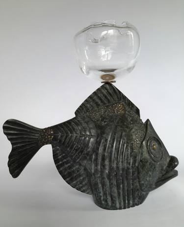 Fish with Nymphaea thumb