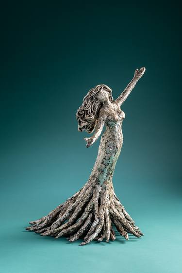 Original Abstract Women Sculpture by Heidi Kujat