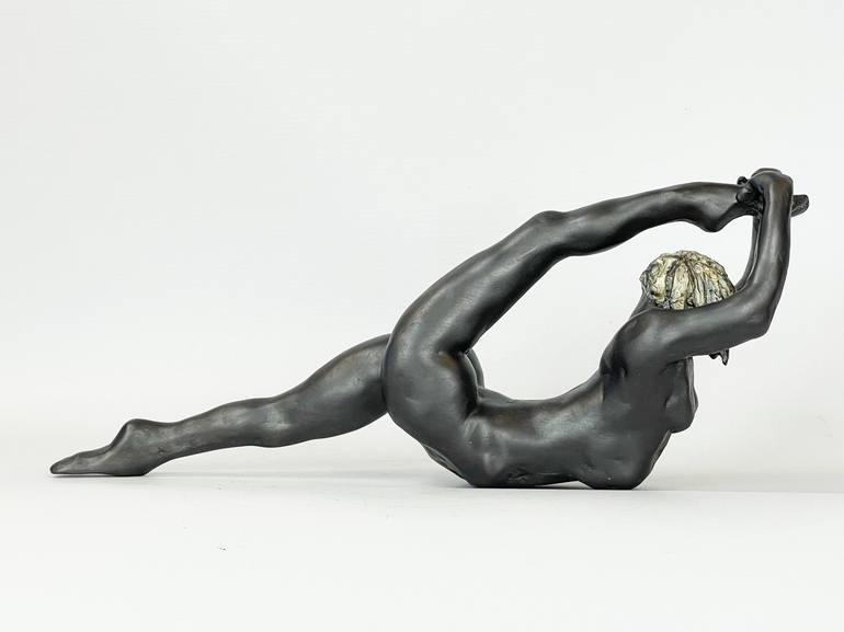 Original Figurative Nude Sculpture by Thomas Welti